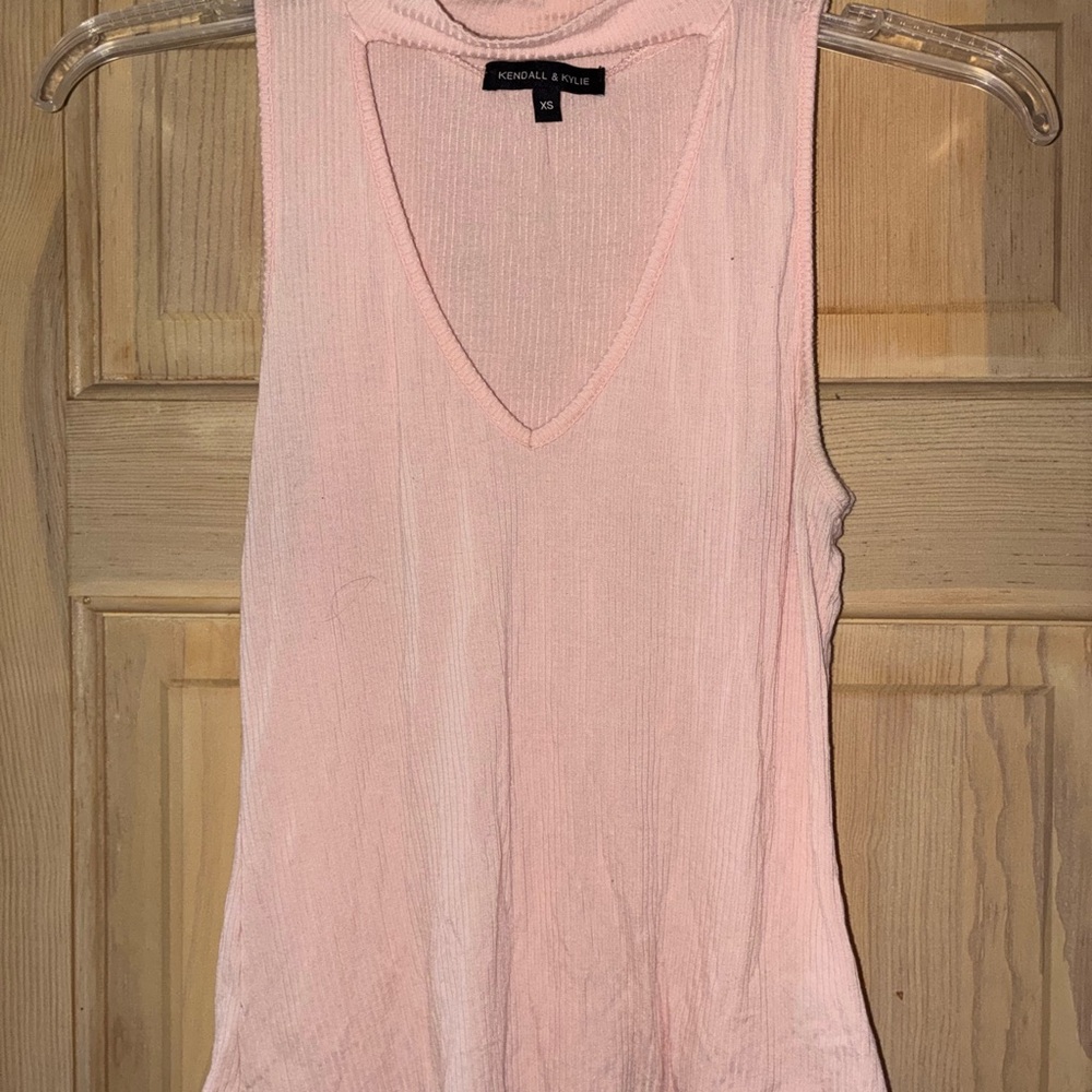 Kendall & Kylie Light Pink V-Neck Cut Out Tank Top